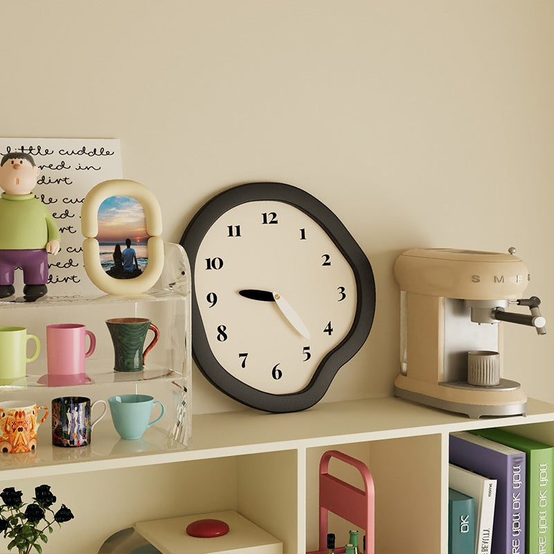 Irregular_Art_Wall_Clock Black and Beige 30 cm